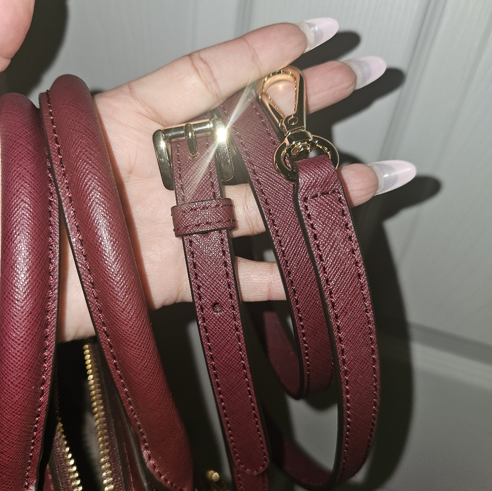 Michael Kors Purse - Picture 6 of 9
